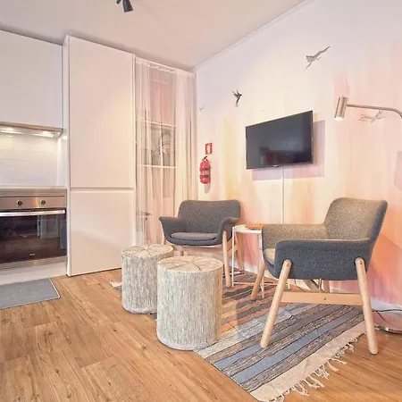 Curious Crow3 By Homeful Homes