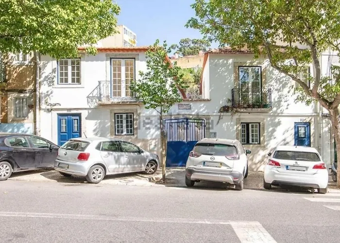 Διαμέρισμα Curious Crow3 By Homeful Homes *