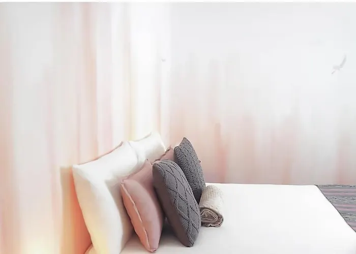 Curious Crow3 By Homeful Homes Διαμέρισμα *