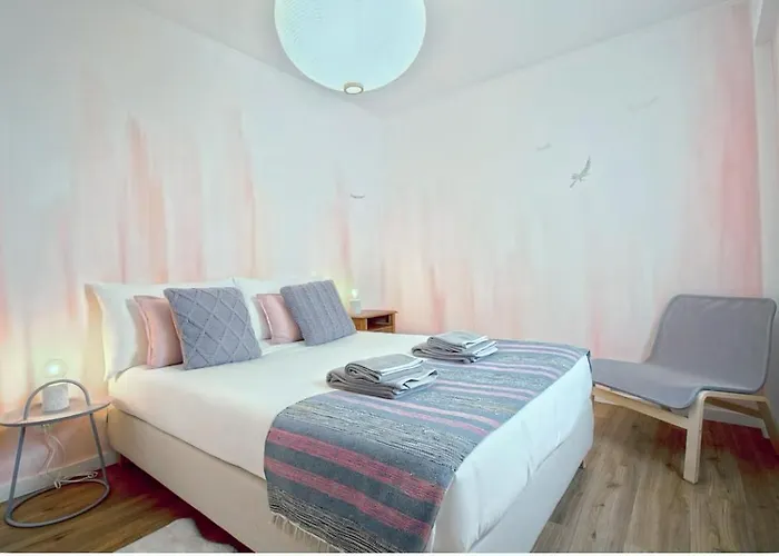 Διαμέρισμα Curious Crow3 By Homeful Homes *